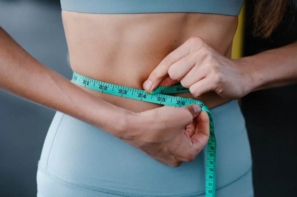 body sculpting effect of at-home emsculpt